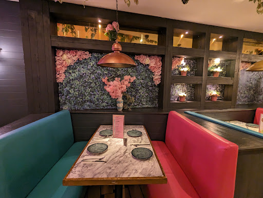 Photo of Izmir Restaurant - 49 Winchester Cir, Kingston, Milton Keynes MK10 0BA